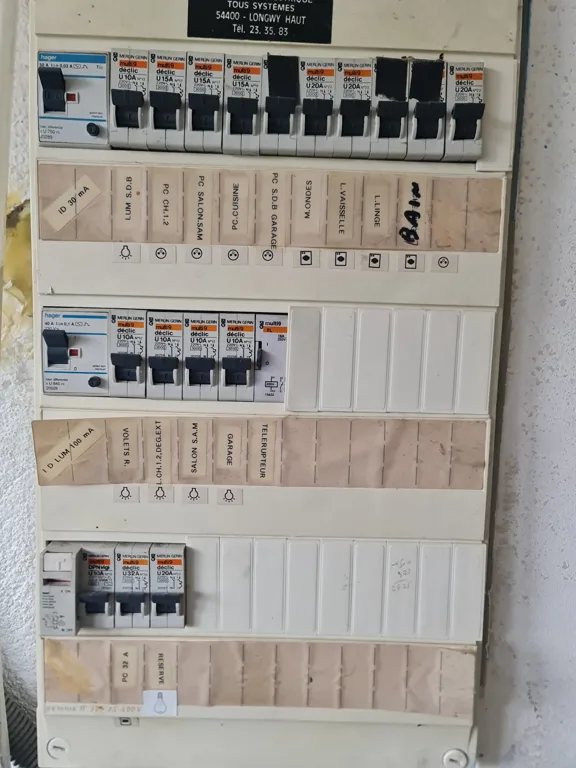 Rénovation intérieure et porte d&rsquo;entrée